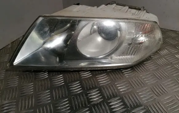 Skoda Octavia Mk2 (1Z) Headlight/headlamp