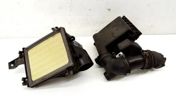 Toyota Prius (XW30) Air filter box 1781237030 1770137170