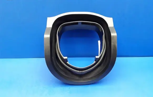 Steering wheel column trim