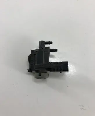 Volkswagen PASSAT B6 Vacuum valve 1K0906283A 1K0906283