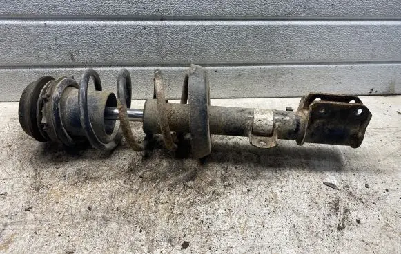 Opel Vectra B Front shock absorber/damper 1500115657