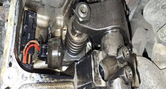 Volkswagen Polo IV 9N3 Fuel injector 