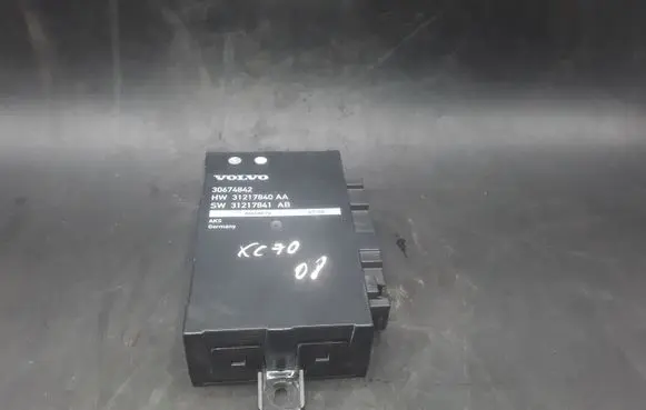 Volvo V70 Tailgate/trunk control unit/module 30674842 31217840 31217841