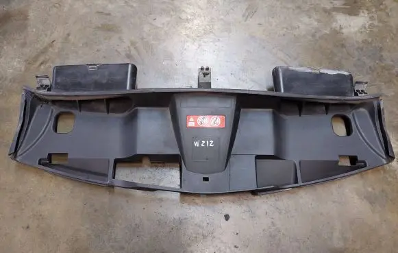Radiator trim