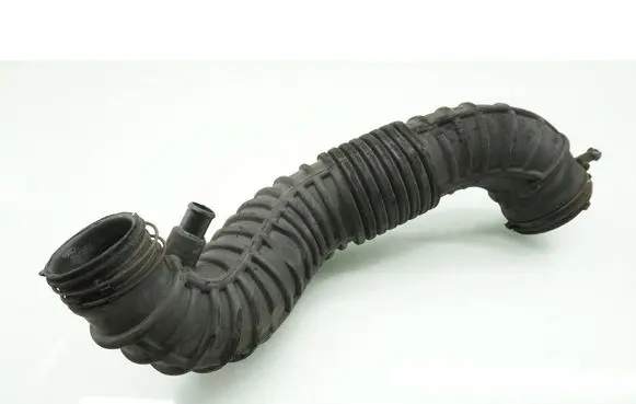 Air intake hose/pipe