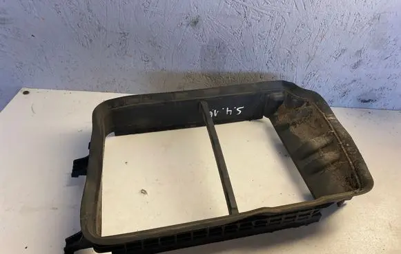 Renault Scenic IV - Grand scenic IV Intercooler air guide/duct channel 215584465R T0000176197