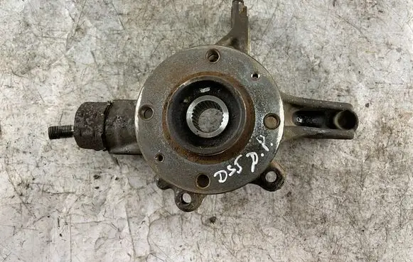 Citroen DS5 Front wheel hub spindle knuckle
