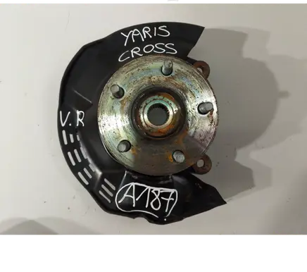 Toyota Yaris Cross Front wheel hub spindle knuckle