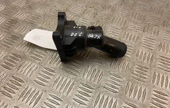 Thermostat/thermostat housing