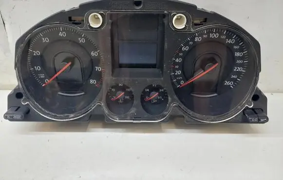 Volkswagen PASSAT B6 Speedometer (instrument cluster) A2C53145550