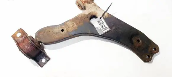 Ford Focus Front lower control arm/wishbone