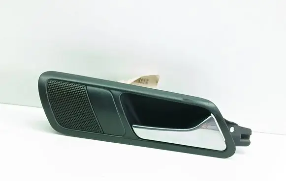 Volkswagen PASSAT B6 Rear door interior handle 3C4839114