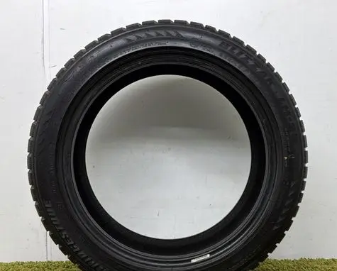 Skoda Superb B8 (3V) R17 winter tire 