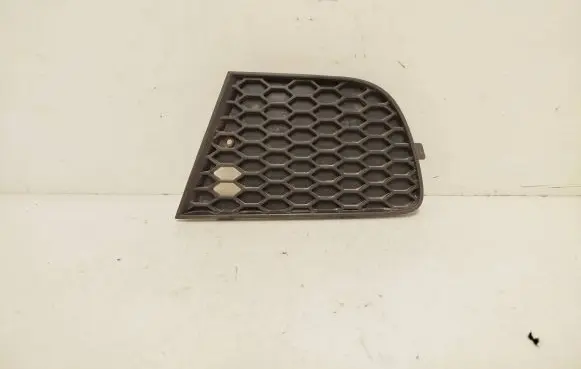 Volkswagen Cross Polo Front fog light trim/grill