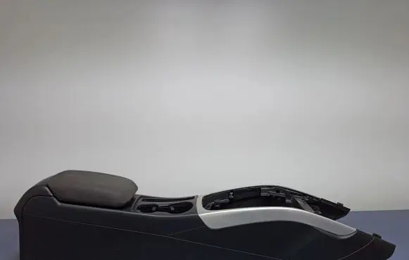 Audi A5 8T 8F Center console