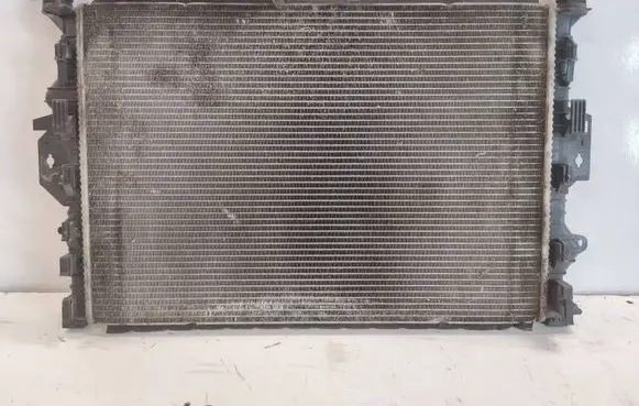 Volvo V60 Coolant radiator 
