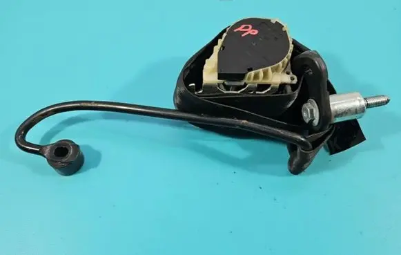 Renault Twingo II Front seatbelt 33059466 IMPRK1410620