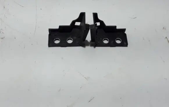 Renault Megane IV Headlight/headlamp mounting bracket