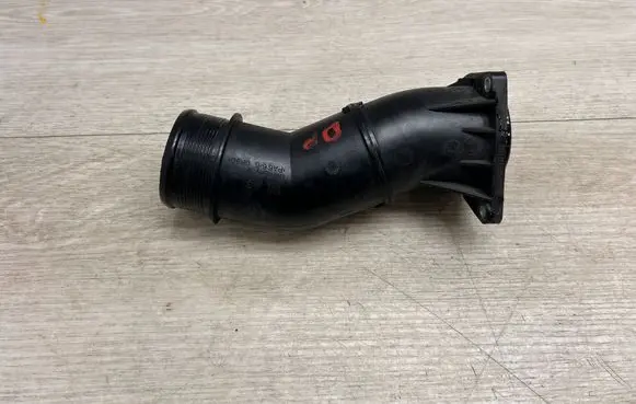 Intercooler hose/pipe