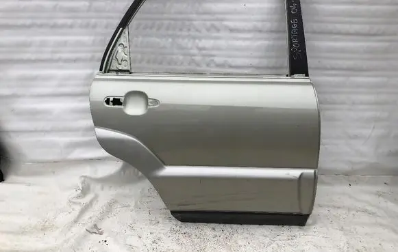 KIA Sportage Rear door