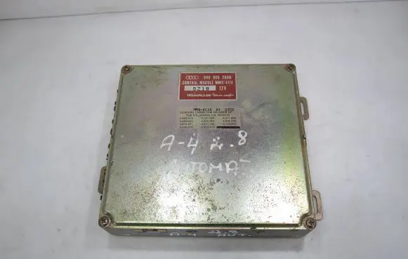Audi A4 S4 B5 8D Engine control unit/module 8D0906266B MMS411A 5Z18