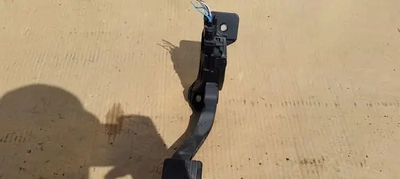Mitsubishi Space Star Accelerator throttle pedal 1600A093