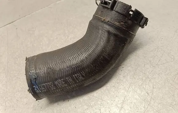 Intercooler hose/pipe