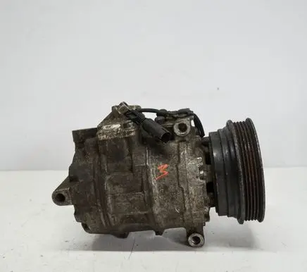 Land Rover Range Rover L322 Air conditioning (A/C) compressor (pump) 7SBU16C1C00071