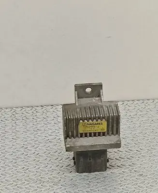 Renault Megane III Glow plug pre-heat relay 8200859243 FGPR812