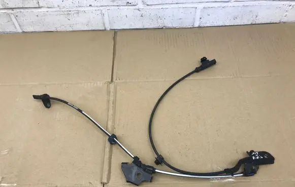 Toyota Auris E180 ABS brake wheel speed sensor 8954302061