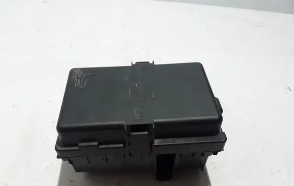 Chrysler Pacifica Fuse module 68239267AC