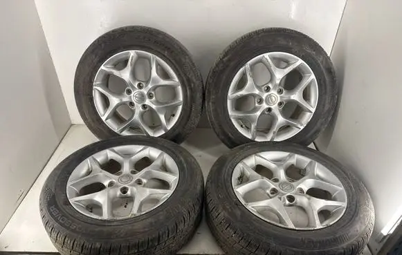 Chrysler Pacifica R18 alloy rim 5RJ43TRMAB