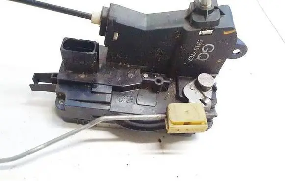 Opel Signum Front door lock 13157762