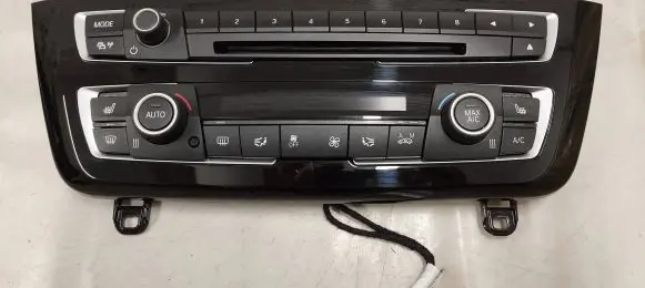 BMW 4 F32 F33 Radio/CD/DVD/GPS head unit 6832880 9354148