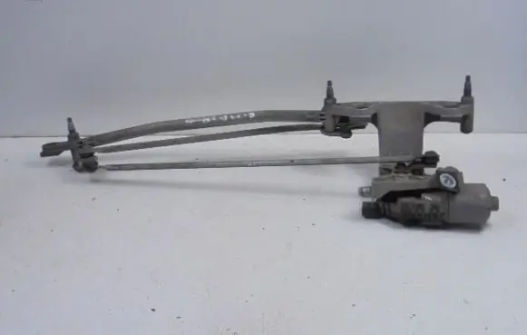 Ford Focus C-MAX Front wiper linkage 3M5117504AE
