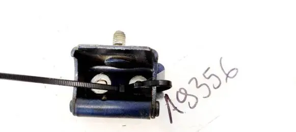 Opel Agila B Tailgate/trunk/boot hinge