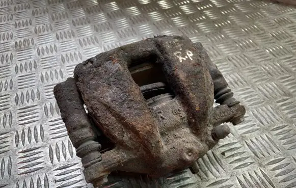 Front brake caliper
