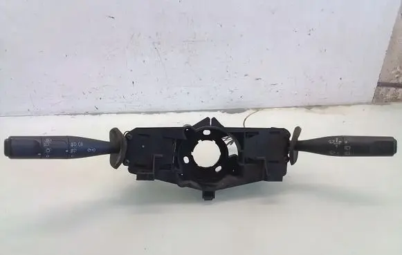Peugeot 206 Wiper turn signal indicator stalk/switch 34394302