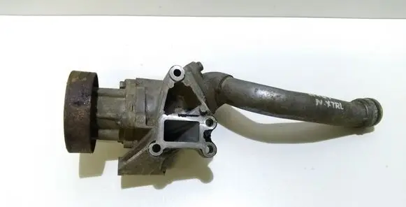 Nissan X-Trail T31 Water pump