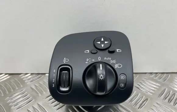 Mercedes-Benz CLC CL203 Light switch A2035452504