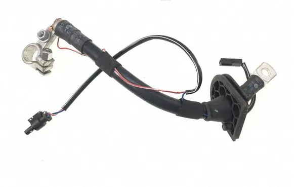 Volkswagen Touareg II Positive cable (battery) 7P0971225B 7P0971225