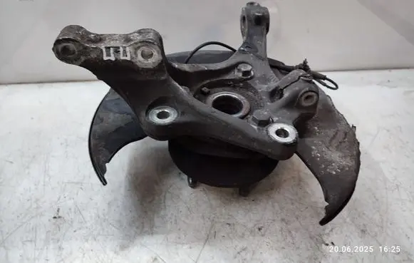Opel Insignia A Front wheel hub