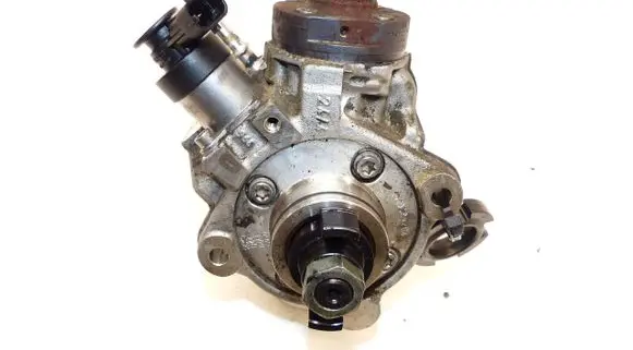Iveco Daily 6th gen Fuel injection high pressure pump 5801572470