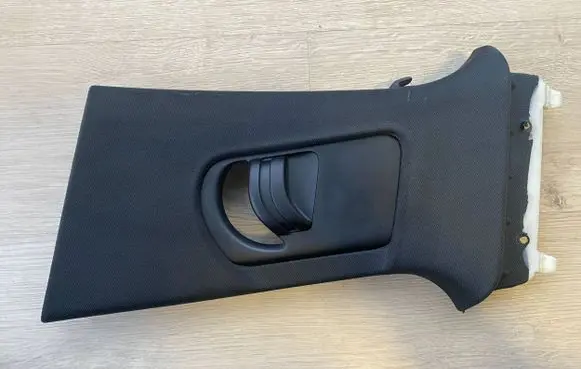 Audi A3 S3 8V (B) pillar trim (top) 8V4867243 106470 106482
