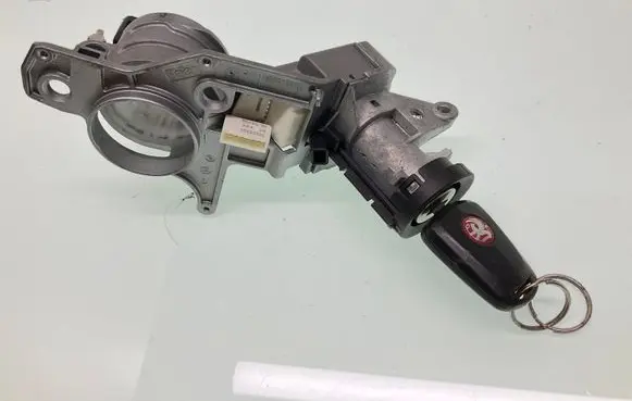 Opel Astra H Ignition lock 