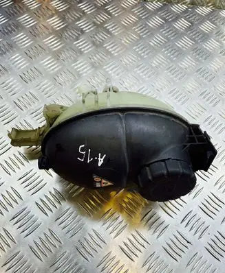 Mercedes-Benz E W212 Coolant expansion tank/reservoir A2045000549