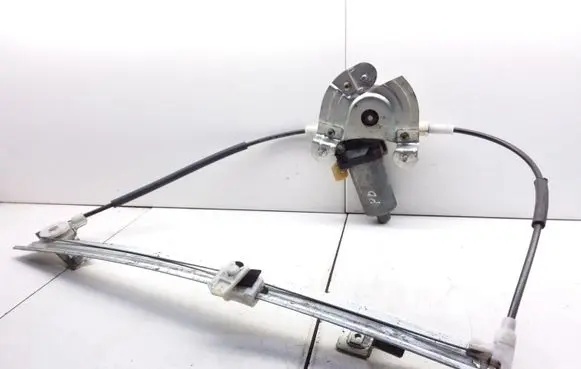 Renault Megane I Front door window regulator with motor 0130821721