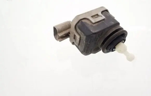 Headlight level adjustment motor