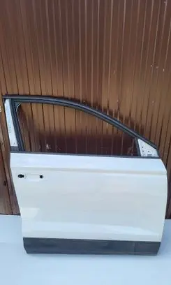 Skoda Karoq Front door 
