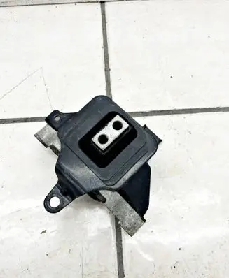 Hyundai Tucson TL Engine mount bracket 21830D3100 1509120122